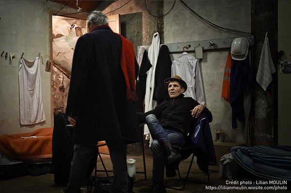 spectacle pour adultes 'Les émigrés' de Slamovir Mrozek (interprété par Serge MOULIN et Dominique TAILLEMITE)